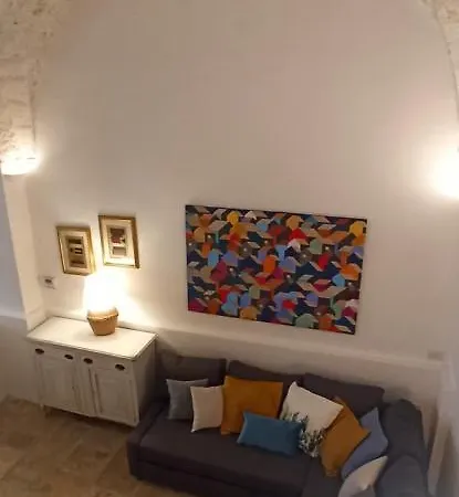 Spaziosa Casa Antica Апартаменты Бари