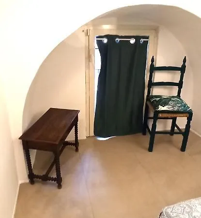 Spaziosa Casa Antica アパート バーリ