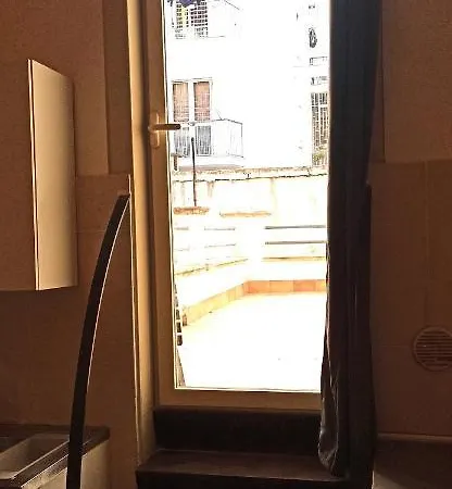 Spaziosa Casa Antica バーリ
